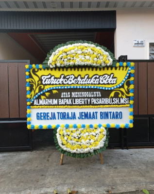 Papan Bunga Duka di Banyuputih